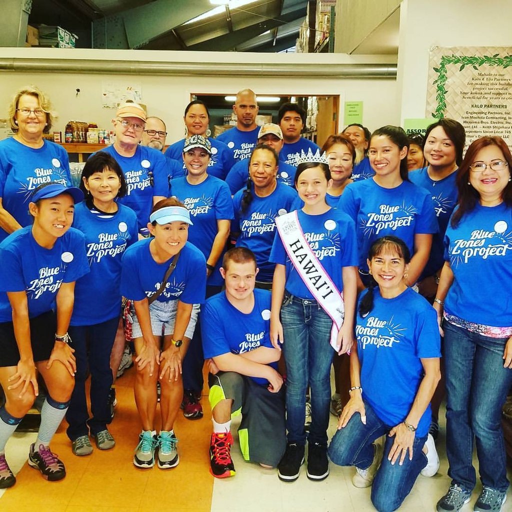 Food_Bank_Volunteers_June_10_2016.jpg