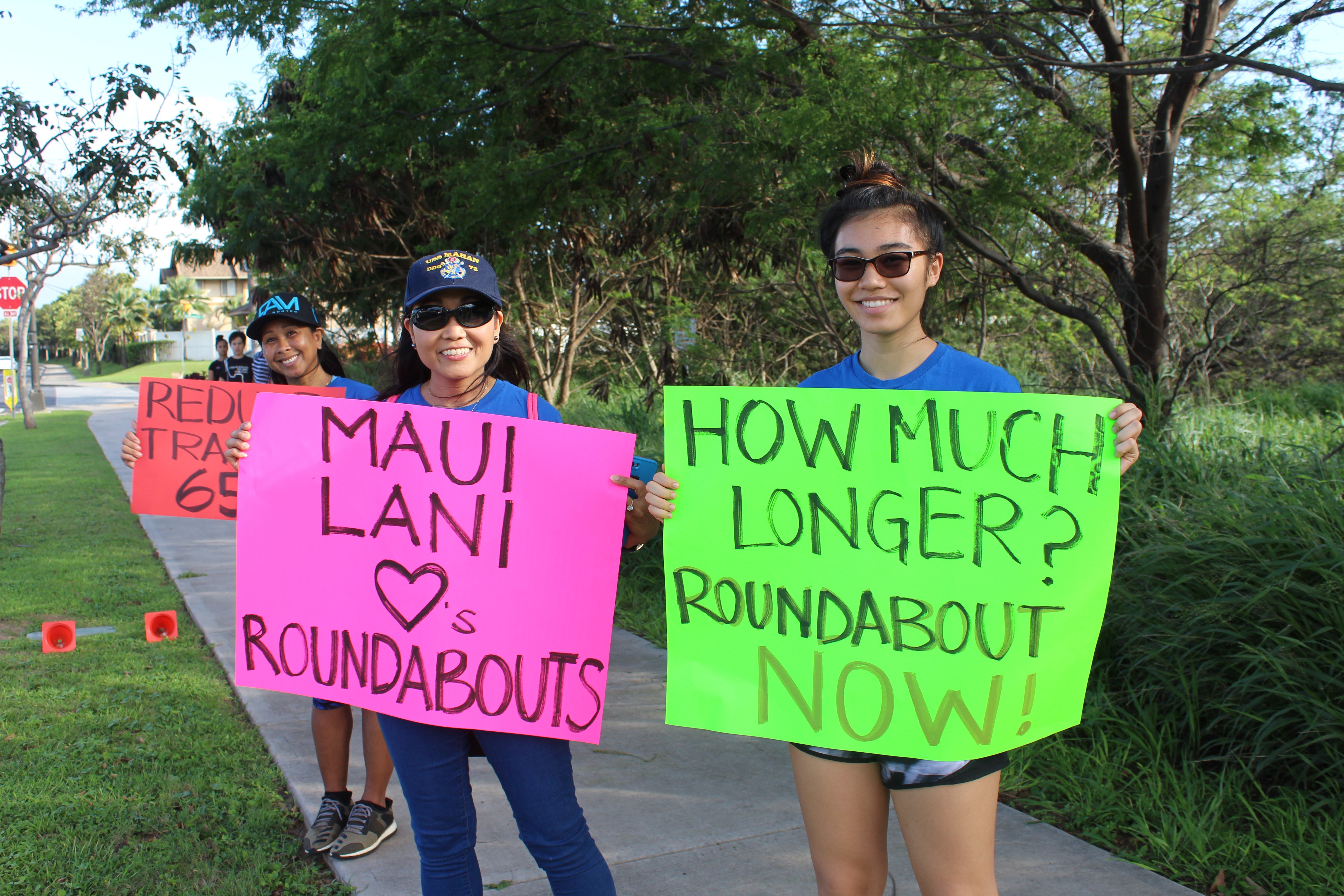 Maui Lani Sign Waving