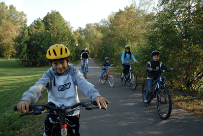 AL_family_cycling.png